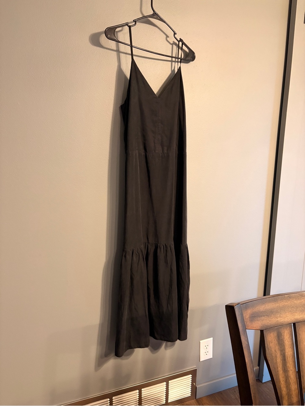 Everlane Black V-Neck Spaghetti Strap Maxi Slip Dress